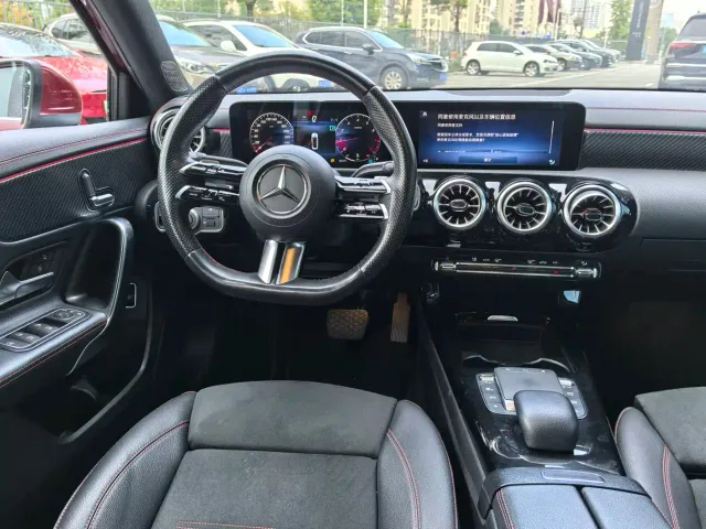 Mercedes-Benz A-Class — Фото автомобиля 13