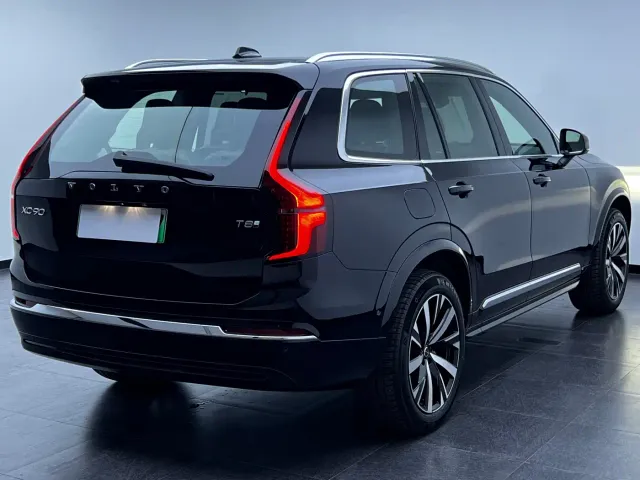 Volvo XC90 — Фото автомобиля 11