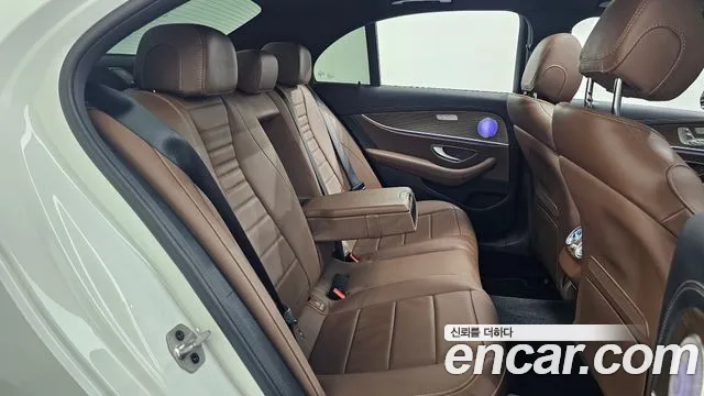 Mercedes-Benz E-Class W213 — Фото автомобиля 11