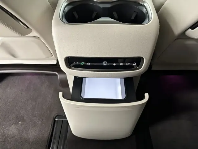 Denza Denza D9 2025 Model DM-i Smart Drive Edition 1020 AWD Flagship — Фото автомобиля 21