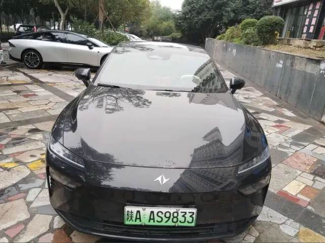 Dongfeng eπ 007 — Фото автомобиля 2