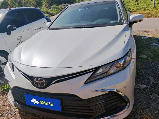 Toyota Camry — Фото автомобиля 2