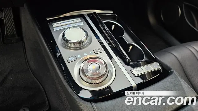 Genesis G80 Бензин 2.5 турбо AWD — Фото автомобиля 9