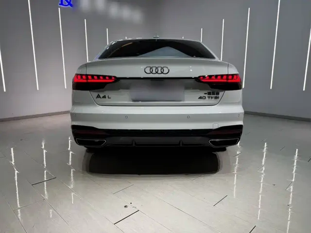 Audi A4L — Фото автомобиля 12
