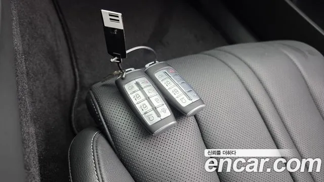 Genesis G80 RG3 — Фото автомобиля 18