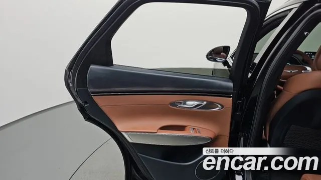Genesis GV70 2.5T Бензин AWD — Фото автомобиля 25