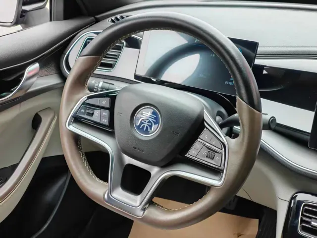 BYD Qin PLUS — Фото автомобиля 8