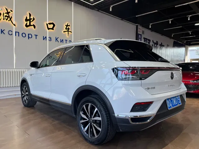 Volkswagen T-Roc — Фото автомобиля 7