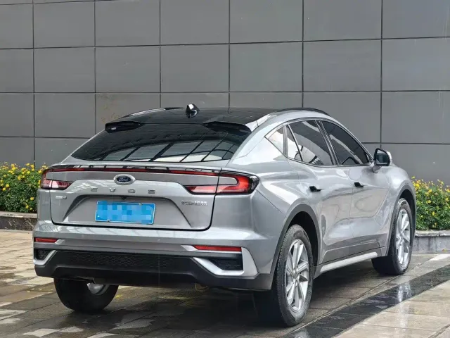 Ford EVOS — Фото автомобиля 8