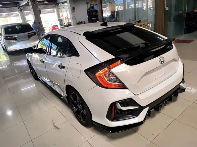 Honda Civic — Фото автомобиля 4