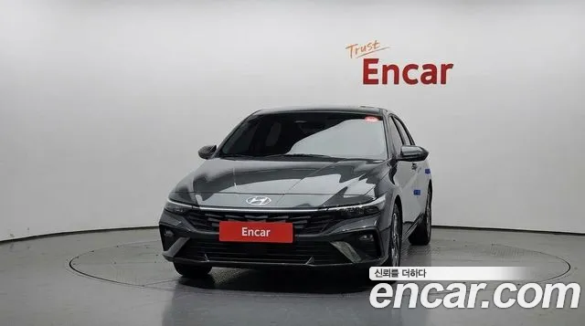 Hyundai Avante CN7 — Фото автомобиля 3
