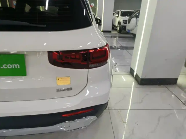 Mercedes-Benz GLB-Class — Фото автомобиля 7