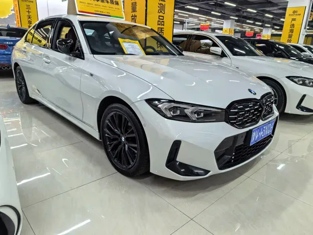 BMW 3 Series — Фото автомобиля 3
