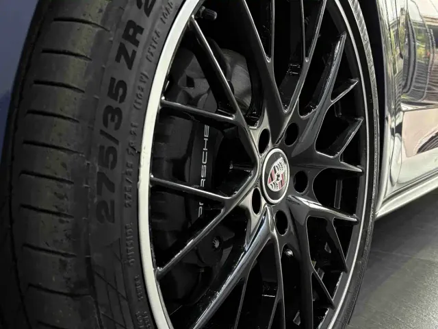 Porsche Panamera — Фото автомобиля 21