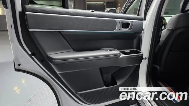 Hyundai Santafe Santa Fe (MX5) Бензин 2.5T 2WD — Фото автомобиля 18