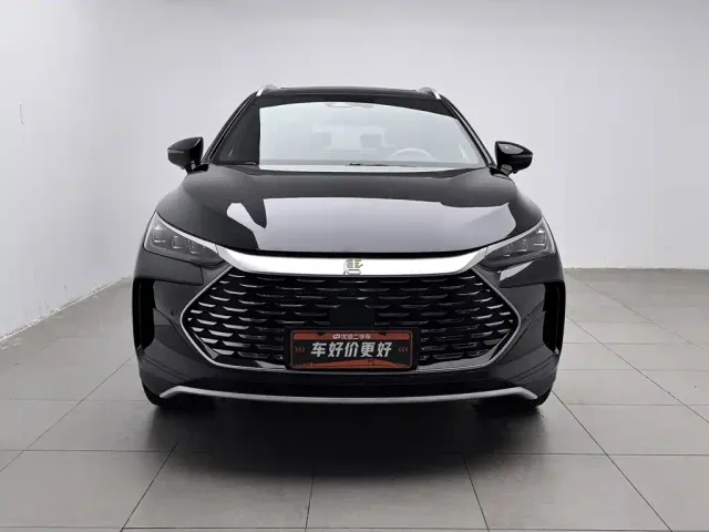 BYD Tang — Фото автомобиля 3