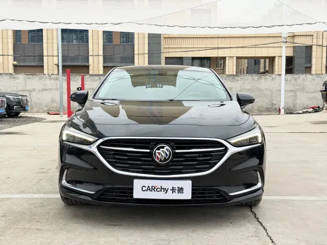 Buick LaCrosse — Фото автомобиля 2