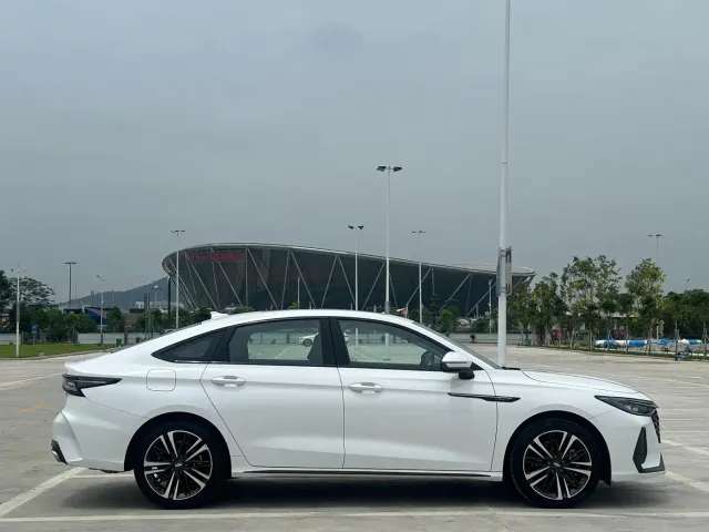 Chery Arrizo 8 — Фото автомобиля 4
