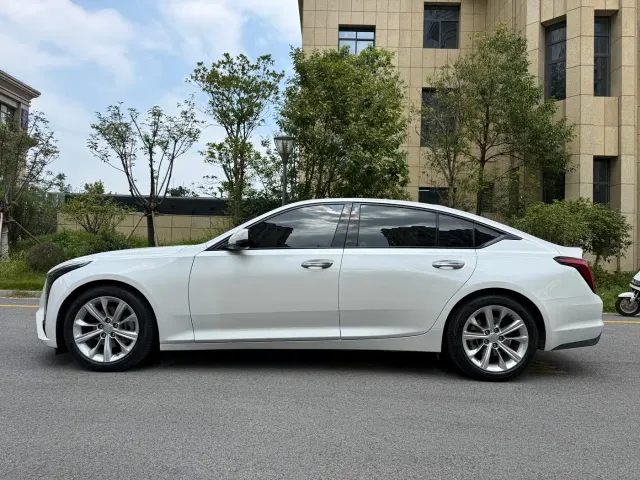 Cadillac CT5 — Фото автомобиля 6