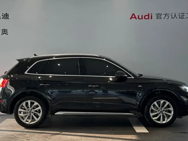 Audi Q5L — Фото автомобиля 4