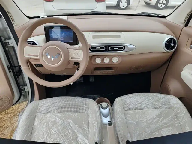 Wuling Hongguang Mini EV — Фото автомобиля 9