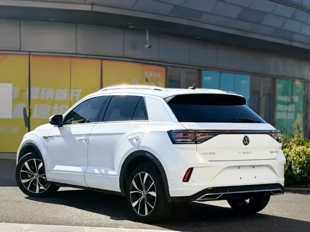 Volkswagen T-Roc — Фото автомобиля 4