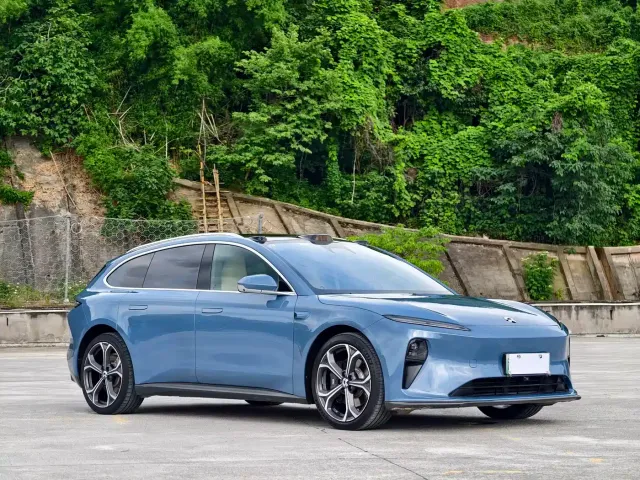 Nio ET5 Touring — Фото автомобиля 4