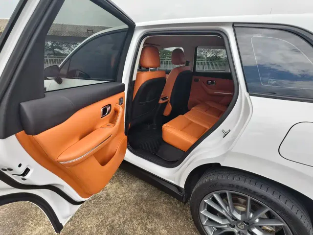 Leapmotor C10 — Фото автомобиля 7