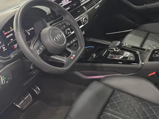 Audi S4 — Фото автомобиля 7