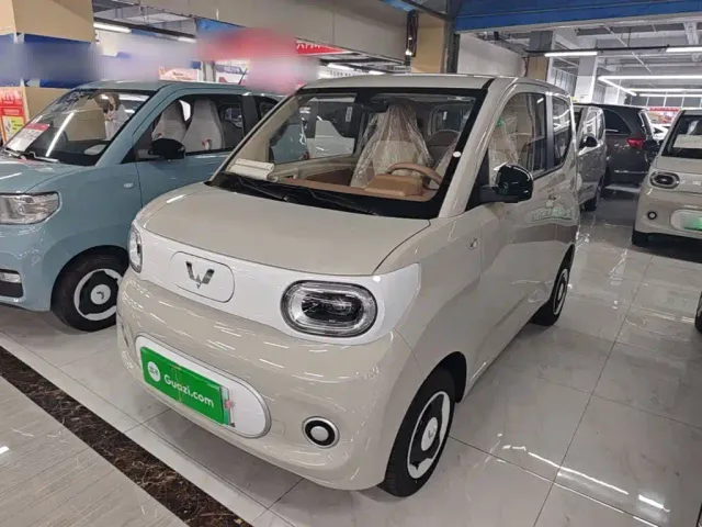 Фотография автомобиля — Wuling Hongguang Mini EV