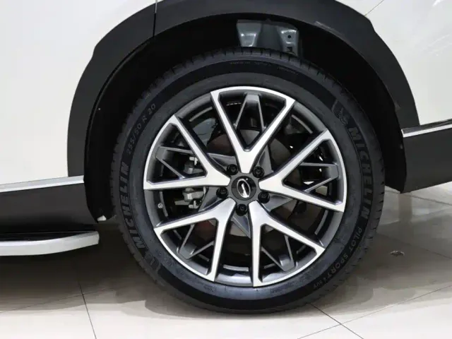 GAC Trumpchi GS8 — Фото автомобиля 20