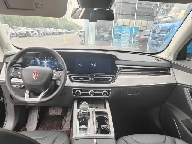 Hongqi HS5 — Фото автомобиля 6