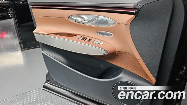Genesis GV70 — Фото автомобиля 13