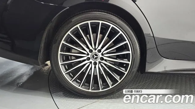 Mercedes-Benz CLS-Class — Фото автомобиля 3