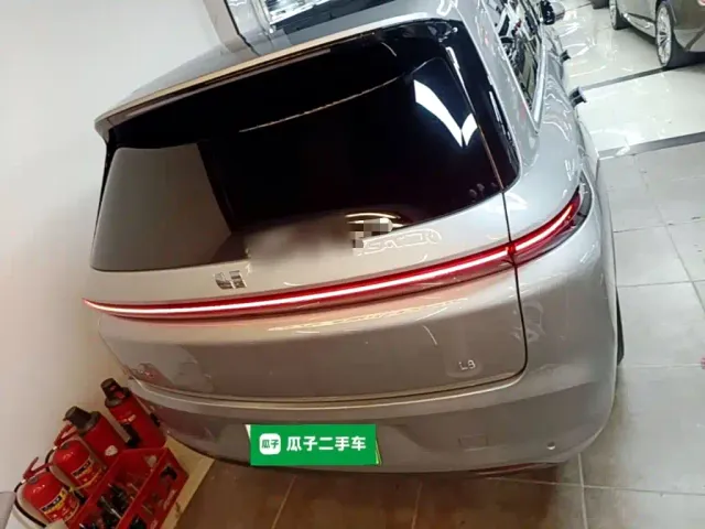 Li Auto L8 — Фото автомобиля 5