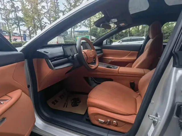 Dongfeng eπ 007 — Фото автомобиля 4
