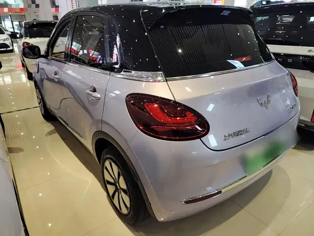 Wuling Bingo — Фото автомобиля 4