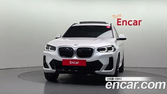 BMW iX3 G08 (2020–2024) — Фото автомобиля 3