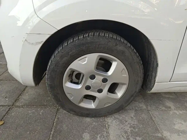 Roewe Clever — Фото автомобиля 22
