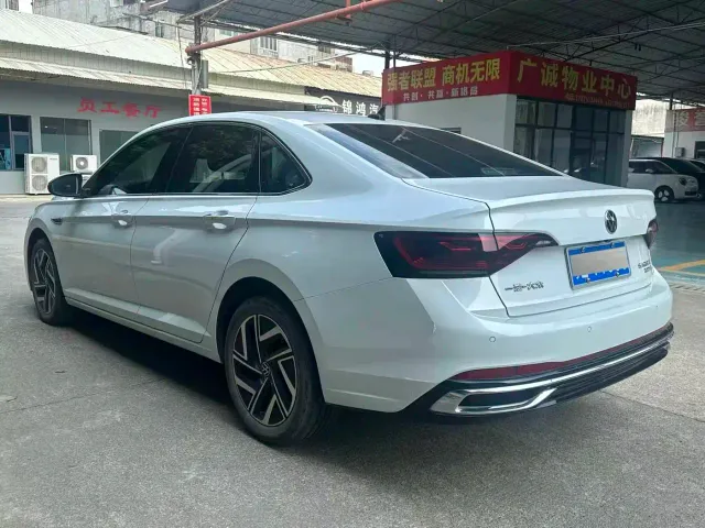 Volkswagen Sagitar — Фото автомобиля 5