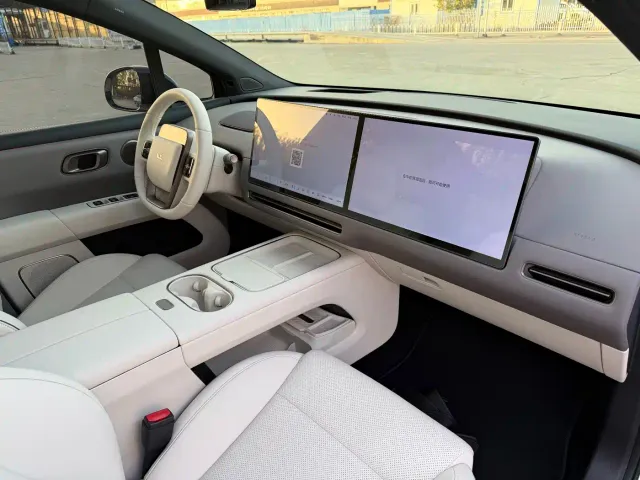 Li Auto i6 — Фото автомобиля 14