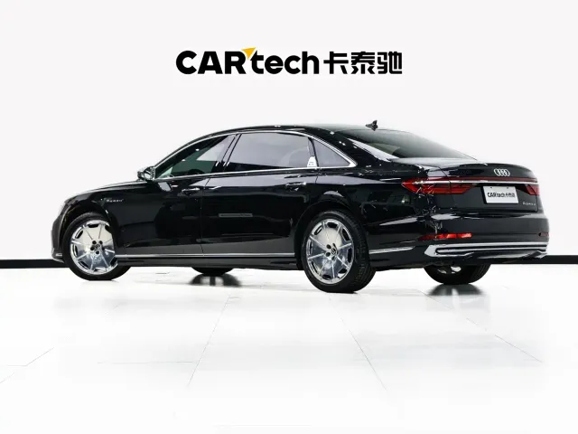 Audi A8 — Фото автомобиля 5