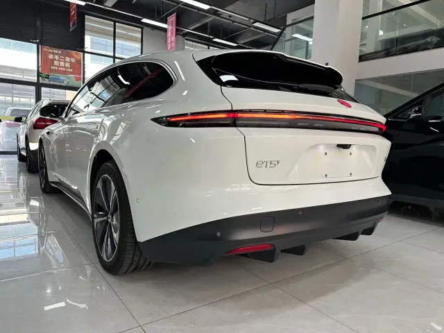 Nio ET5 Touring — Фото автомобиля 30