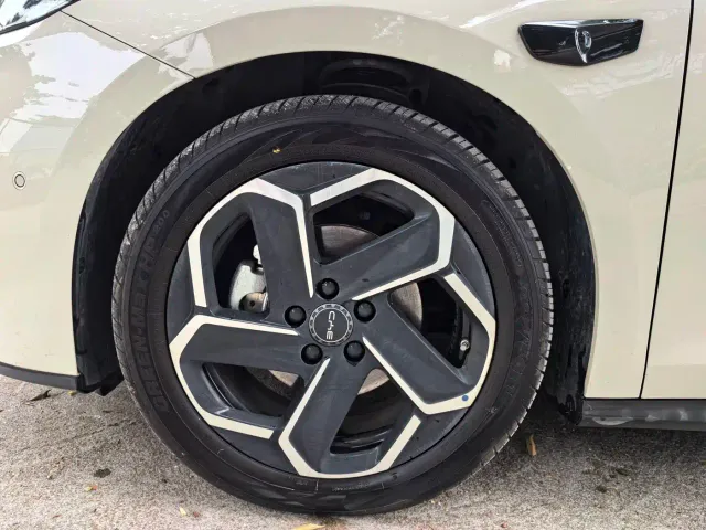 BYD Seal 06 DM-i Touring — Фото автомобиля 18