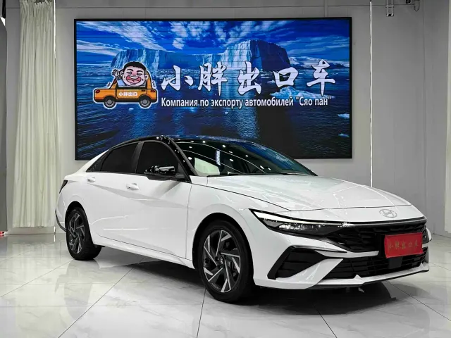 Hyundai Elantra — Фото автомобиля 3