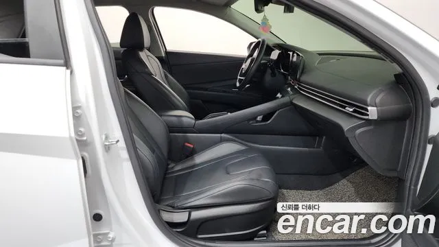 Hyundai Avante CN7 — Фото автомобиля 26