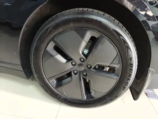 Li Auto i6 — Фото автомобиля 13