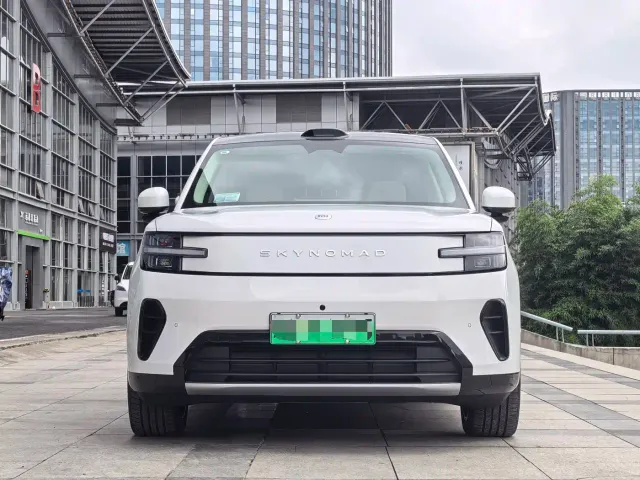 Xiaomi Pengcheng N70 — Фото автомобиля 2