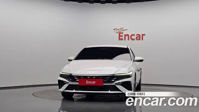 Hyundai AVANTE Новый Avante (CN7) — Фото автомобиля 3