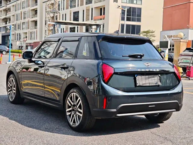 MINI Hatch — Фото автомобиля 7